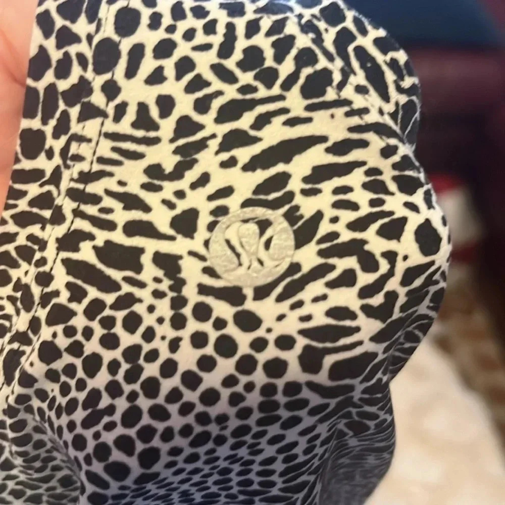Lululemon Cool Racerback Nulu Tank black & white leopard *see description* - Picture 5 of 5